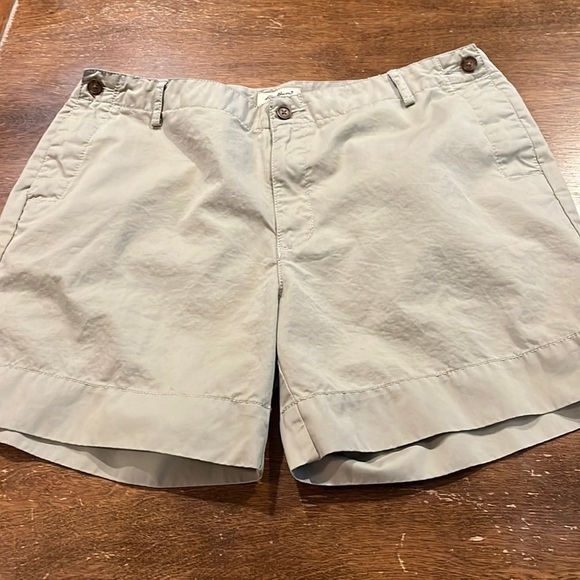 Eddie Bauer Khaki Shorts - Picture 1 of 4